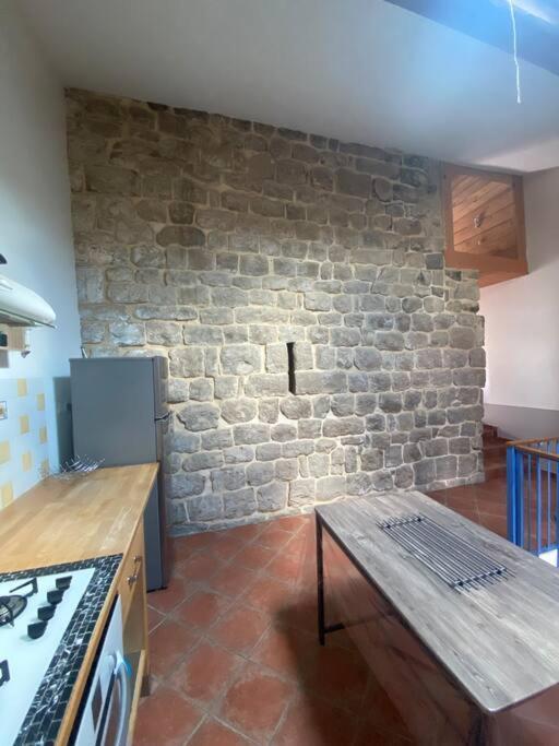 Gite A La Ferme Avec Jacuzzi Et Sauna Villefloure Exterior photo